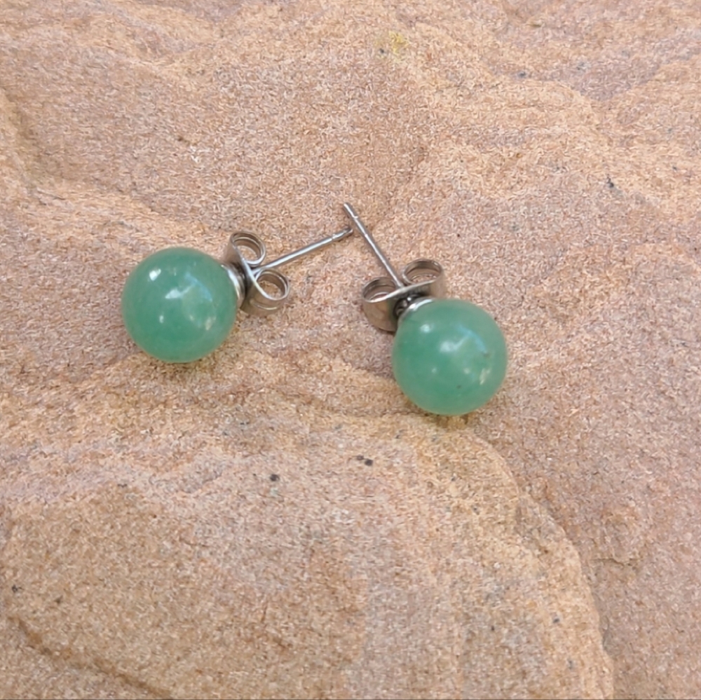 Green Aventurine Round Stud Earrings, NEW